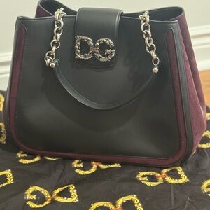 Dolce Gabbana Chic Black and Burgundy Women's Shoulder Bag